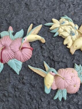 Vintage Burwood Products Hummingbird and Flower Wall Decor Set